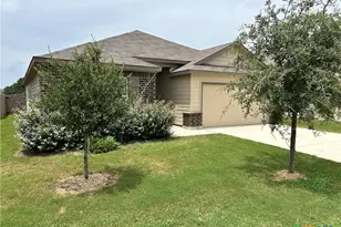 724 Stonemanor, Seguin, TX 78155 - Photo 33