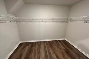 724 Stonemanor, Seguin, TX 78155 - Photo 3