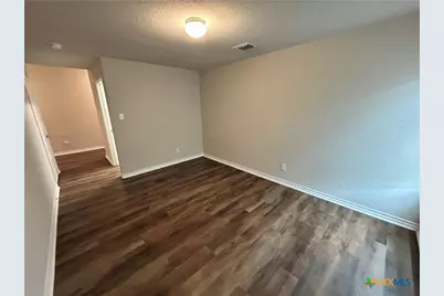 724 Stonemanor, Seguin, TX 78155 - Photo 19