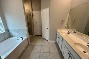 724 Stonemanor, Seguin, TX 78155 - Photo 7