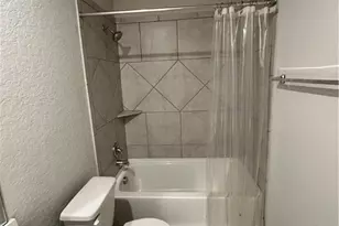 724 Stonemanor, Seguin, TX 78155 - Photo 21