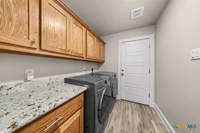 1947 N Highway 183, Lampasas, TX 76550 - Photo 27