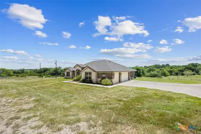 1947 N Highway 183, Lampasas, TX 76550 - Photo 31