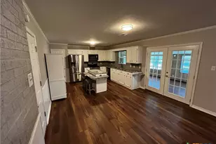 151 Mockingbird Ln, Lampasas, TX 76550 - Photo 5