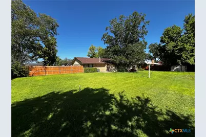 151 Mockingbird Lane, Lampasas, TX 76550 - Photo 17