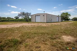 54 Bubba Palmer Rd, Cuero, TX 77954 - Photo 9