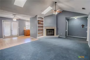 204 Westwood St, Victoria, TX 77901 - Photo 3