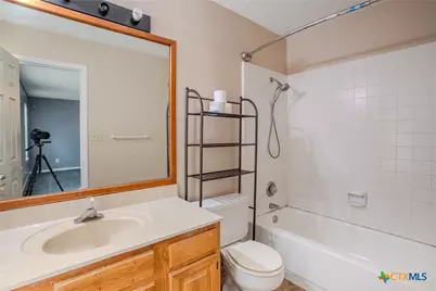 204 Westwood Street #B, Victoria, TX 77901 - Photo 11