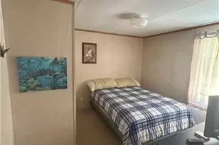 204 N 4th St, Seadrift, TX 77983 - Photo 11