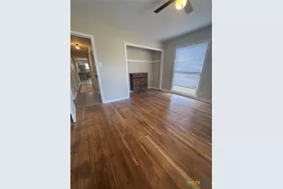 1311 E Park Avenue, Victoria, TX 77901 - Photo 15