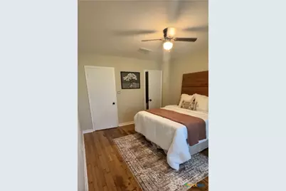 1311 E Park Avenue, Victoria, TX 77901 - Photo 17