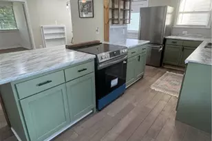 1311 E Park Ave, Victoria, TX 77901 - Photo 3