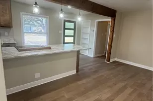 1311 E Park Ave, Victoria, TX 77901 - Photo 5