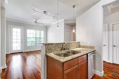 7342 Oak Manor Drive #4307, San Antonio, TX 78229 - Photo 13