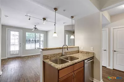 7342 Oak Manor Drive #4107, San Antonio, TX 78229 - Photo 11