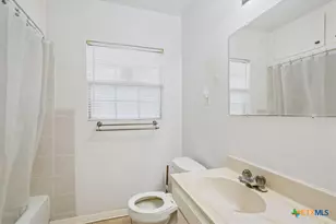 205 W Walker Ave, Temple, TX 76501 - Photo 17