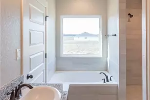 221 Colonial Ln, La Vernia, TX 78121 - Photo 19