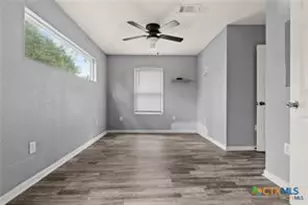 706 Crockett Dr, Killeen, TX 76541 - Photo 11