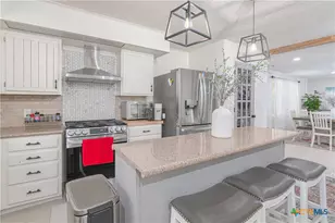 375 Willow Dr, Mcqueeney, TX 78123 - Photo 5