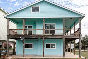 214 E Bay Ave, Seadrift, TX 77983 - Photo 3