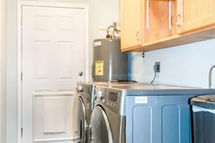 214 E Bay Ave, Seadrift, TX 77983 - Photo 17