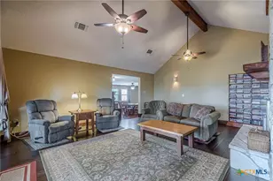 560 Bluff Ridge Ct, New Braunfels, TX 78132 - Photo 5