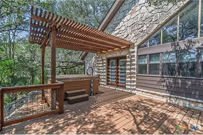 560 Bluff Ridge Court, New Braunfels, TX 78132 - Photo 31