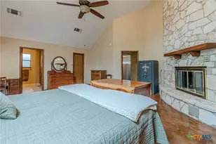 560 Bluff Ridge Ct, New Braunfels, TX 78132 - Photo 21