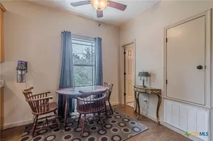 560 Bluff Ridge Ct, New Braunfels, TX 78132 - Photo 41