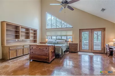 560 Bluff Ridge Court, New Braunfels, TX 78132 - Photo 19