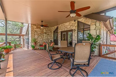 560 Bluff Ridge Court, New Braunfels, TX 78132 - Photo 29