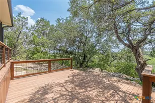 560 Bluff Ridge Ct, New Braunfels, TX 78132 - Photo 33