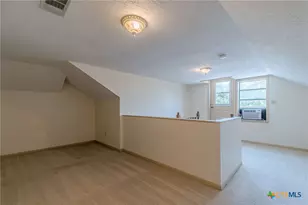 560 Bluff Ridge Ct, New Braunfels, TX 78132 - Photo 25
