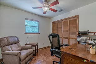 560 Bluff Ridge Ct, New Braunfels, TX 78132 - Photo 15