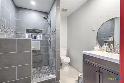 219 Burt, Yoakum, TX 77995 - Photo 11