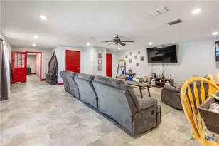 219 Burt, Yoakum, TX 77995 - Photo 19