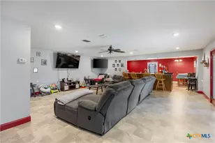 219 Burt, Yoakum, TX 77995 - Photo 9