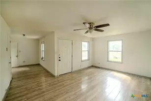 1014 N 12th St, Killeen, TX 76541 - Photo 3