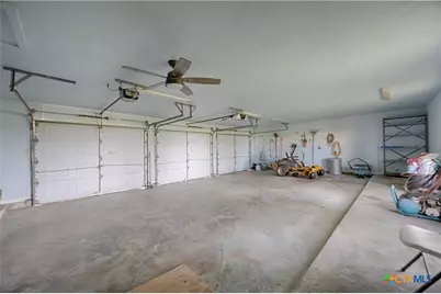 2745 Holub Road, Schulenburg, TX 78956 - Photo 31