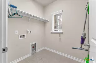 2746 Sueno Pt, San Antonio, TX 78245 - Photo 37