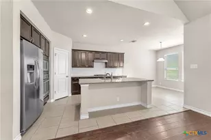 2746 Sueno Pt, San Antonio, TX 78245 - Photo 7