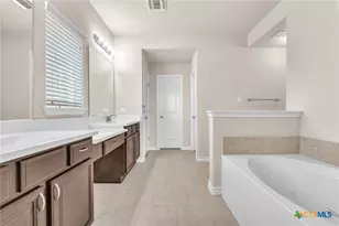 2746 Sueno Pt, San Antonio, TX 78245 - Photo 17