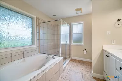 322 Green Gable Drive, Victoria, TX 77904 - Photo 13