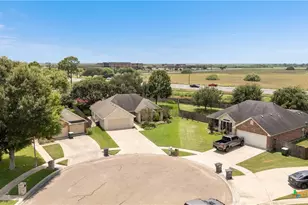 322 Green Gable Dr, Victoria, TX 77904 - Photo 29