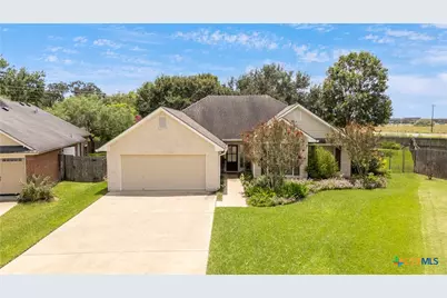 322 Green Gable Drive, Victoria, TX 77904 - Photo 1