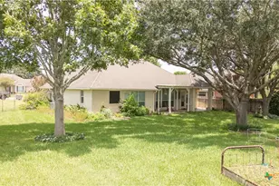 322 Green Gable Dr, Victoria, TX 77904 - Photo 23