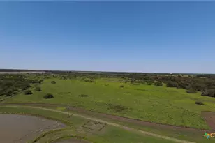 2224 Levee Rd, Bloomington, TX 77951 - Photo 35