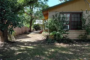 502 N Boundary St, Burnet, TX 78611 - Photo 5