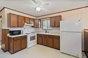 2676 Woodcrest Dr, Canyon Lake, TX 78133 - Photo 9