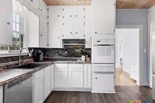 404 Fennimore St, Gatesville, TX 76528 - Photo 5